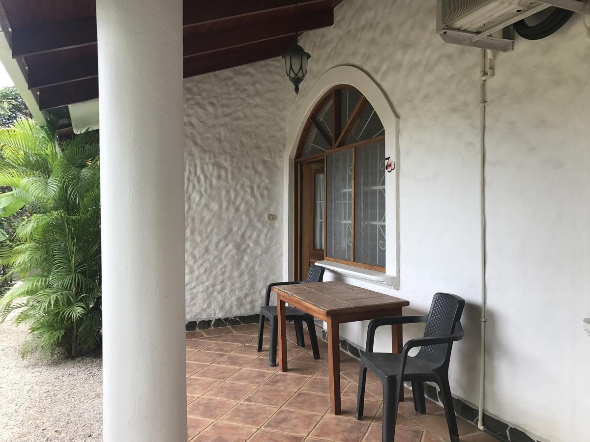 Hotel Flores (Adults Only) Tamarindo Luaran gambar